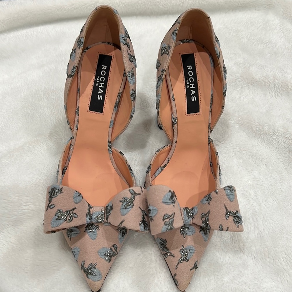 Rochas Heels with flowers light pink